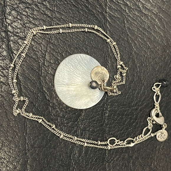 Necklace with Mother of Pearl and Faceted Gemstones - Picture 5 of 6